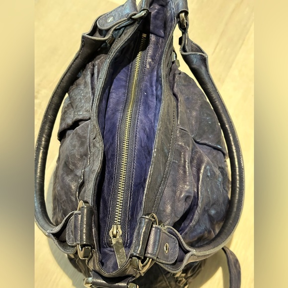 Treesje Marley washed leather hobo bag - Picture 7 of 8